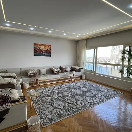 الزمالك اطلاله نيليه مباشر Apartment